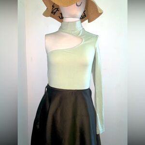 Pastel Green One Shoulder H&M Crop Top Size 4